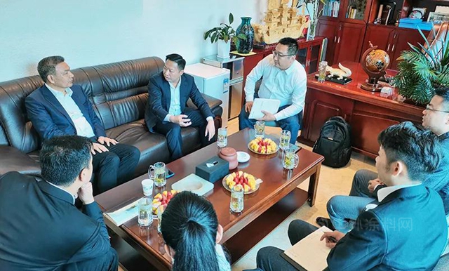 上海亞(ya) 士創能董事長李金鍾一行蒞臨(lin) 貴州鱷魚建設考察交流