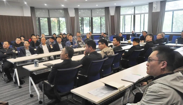 金陵塗料2021年第一季度營銷大會(hui) 暨2020年表彰大會(hui) 