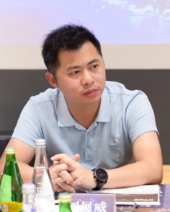 廣塗小聚大論：圈子裏的一場對白