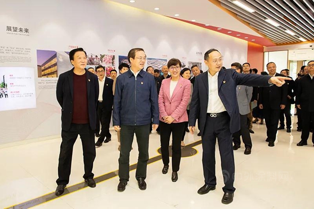 助推民營經濟高質量發展 杭州市民營企業(ye) 黨(dang) 建工作座談會(hui) 在傳(chuan) 化召開