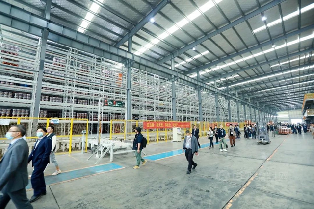 【智能製造】塗料行業(ye) 智慧工廠建設與(yu) 管理論壇走進亞(ya) 士滁州工廠