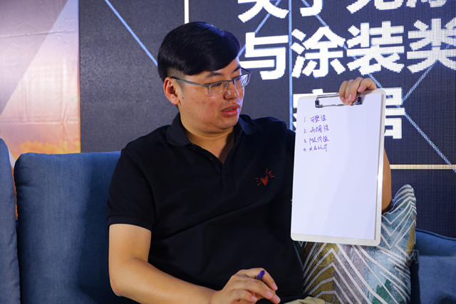 君子蘭(lan) 與(yu) 湖北樂(le) 家，就是要做最好的實木塗裝家居！