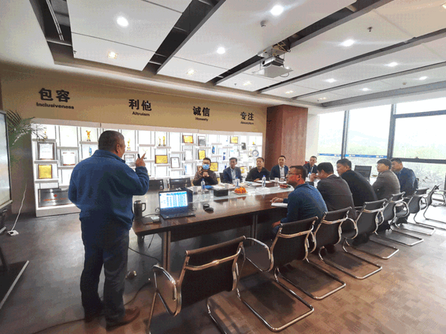 立邦中國建築塗料事業(ye) 群高管團隊蒞臨(lin) 七彩建設交流考察