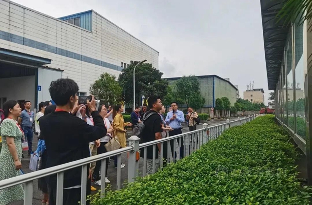 黨(dang) 建促發展、發展強黨(dang) 建|成都建築裝飾行業(ye) 廣安北新紅色行