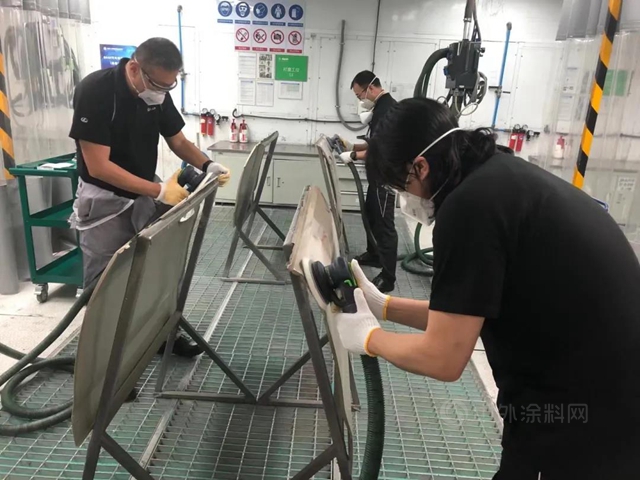 巴斯夫鸚鵡®90係列獲雷克薩斯中國統采授權暨成都鈑噴交流學習(xi) 會(hui) 