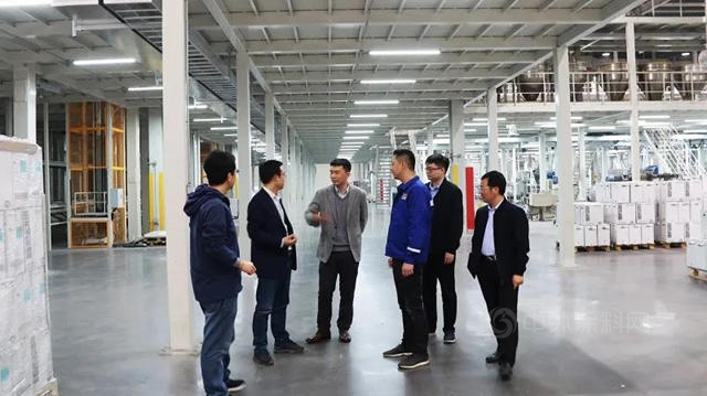 老虎新材料攜手江蘇大學 成立研究生實踐基地