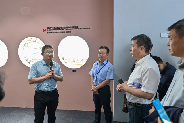 江蘇省建材行業(ye) 協會(hui) 理事長一行蒞臨(lin) 晨光集團參觀考察