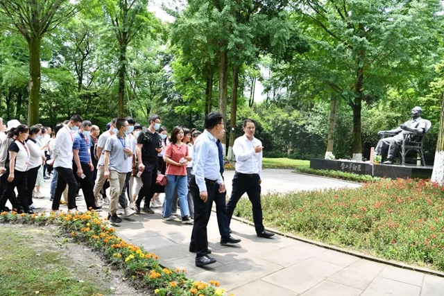 黨(dang) 建促發展、發展強黨(dang) 建|成都建築裝飾行業(ye) 廣安北新紅色行