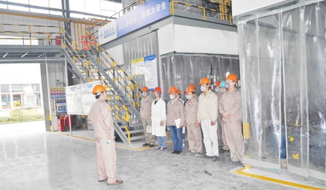 金陵塗料順利開展“六個(ge) 一”安全生產(chan) 係列活動