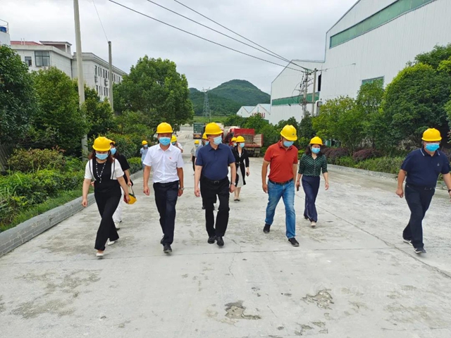 連州市委書(shu) 記歐國偉(wei) 蒞臨(lin) 連州廣源調研工作