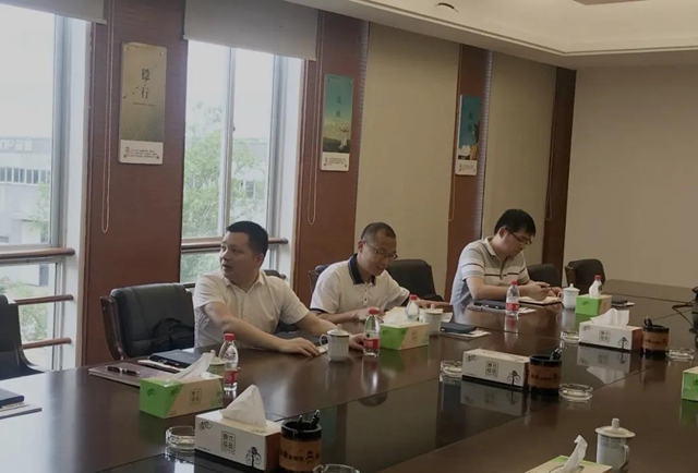 溫嶺市副市長王國軍(jun) 一行蒞臨(lin) 魚童參觀指導