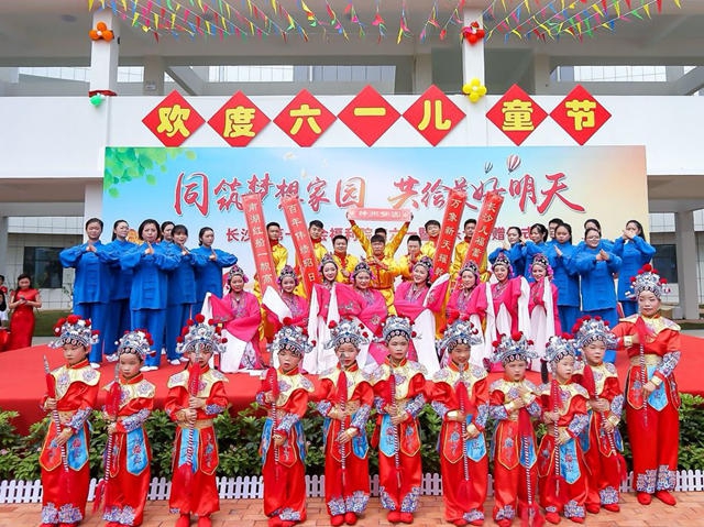 至臻護敏 攜愛同行 多樂(le) 士愛心捐贈長沙市兒(er) 童福利院 為(wei) 兒(er) 童成長保駕護航