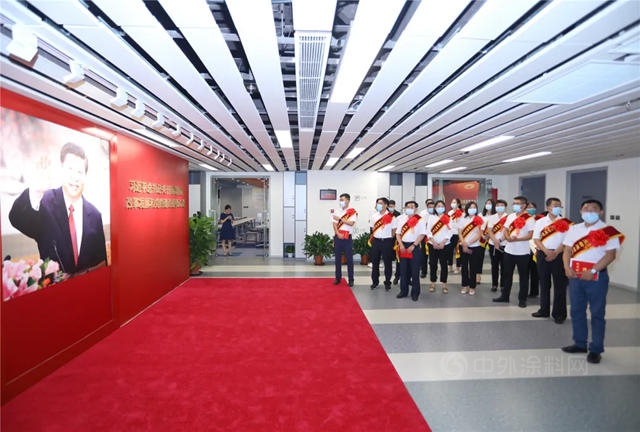 北新建材召開慶祝建黨(dang) 100周年 “兩(liang) 優(you) 一先”表彰大會(hui) 