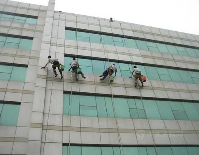 安泰膠談 | 建築幕牆的汙染成因及預防