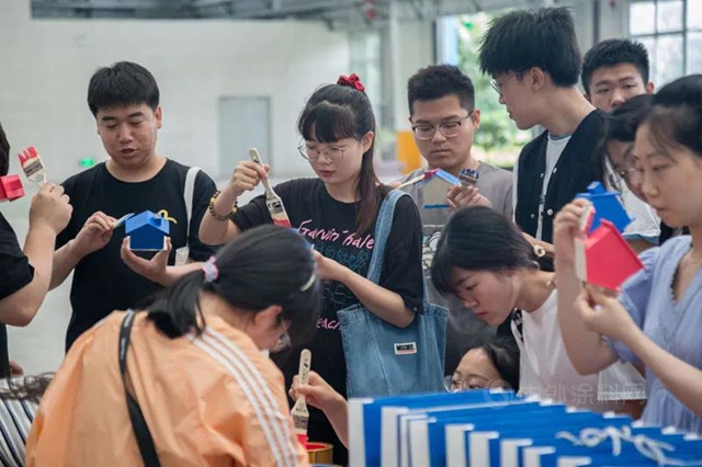 河北大學化學與(yu) 環境科學學院師生蒞臨(lin) 晨陽集團參觀學習(xi) 