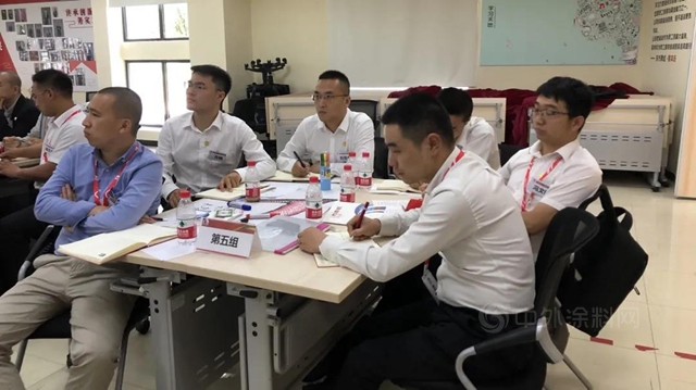 東(dong) 方雨虹 第四期常青藤新員工培訓 | 曆經磨練，終遇彩虹