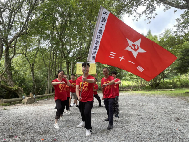 江西廣源集團 追尋紅色足跡 銘記百年黨(dang) 史