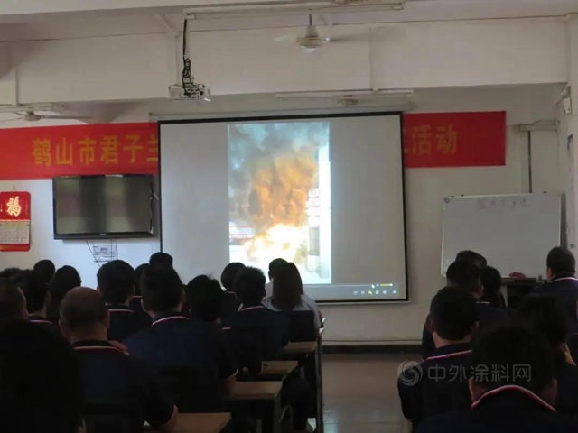 君子蘭(lan) 模擬演練，共築消防安全防火牆