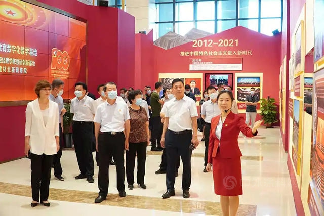 鐵道黨(dang) 校常務副校長王曉州一行到北新建材開展黨(dang) 史學習(xi) 互動交流