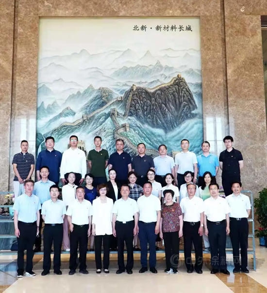 鐵道黨(dang) 校常務副校長王曉州一行到北新建材開展黨(dang) 史學習(xi) 互動交流