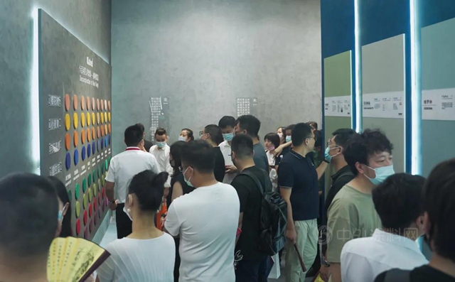 加盟簽約、媒體(ti) 專(zhuan) 訪……卡百利藝術塗料廣州建博會(hui) 精彩繼續