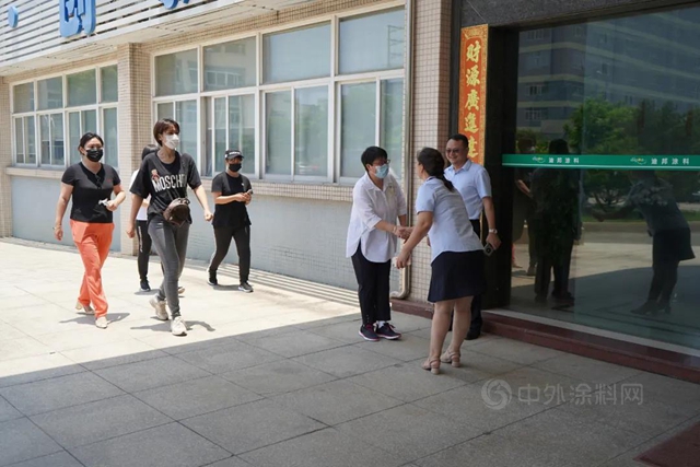 雙葉家具金總一行蒞臨(lin) 一品迪邦指導