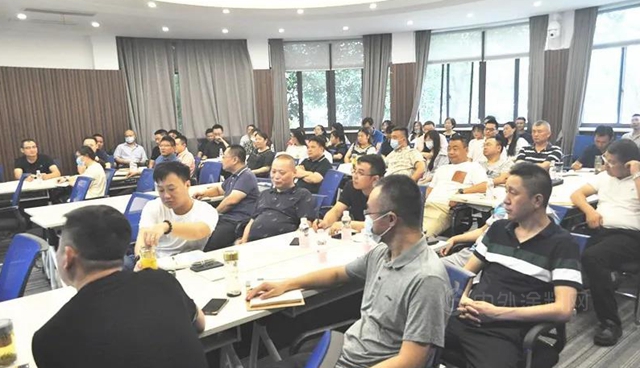 【凝心聚力再出發】金陵塗料2021年上半年度述職報告會(hui) 成功召開