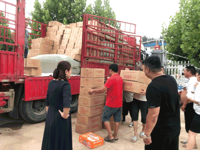 “河”你一起，共渡“南”關(guan) ——七彩建設多批援豫物資抵達河南