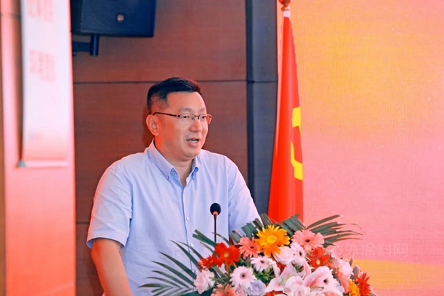 北新月皇新材料集團揭牌暨戰略合作簽約儀(yi) 式在滬舉(ju) 行