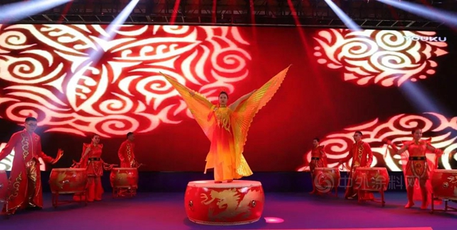 巴德富：廣東(dong) 省塗料行業(ye) 致敬中國共產(chan) 黨(dang) 成立100周年文藝晚會(hui) 