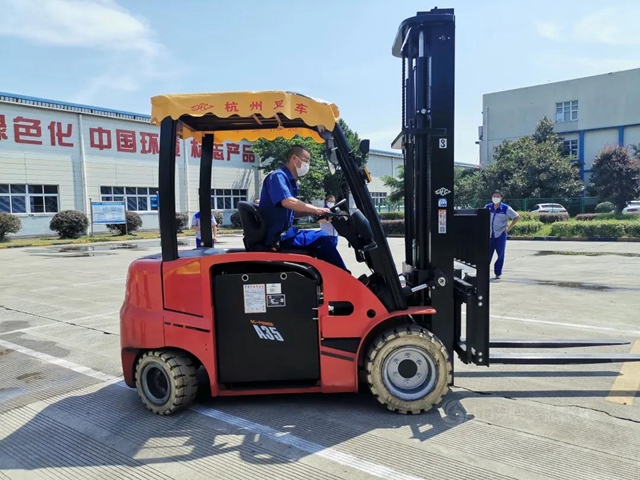 8·28文化節 | 叉車大賽、安全消防演練、趣味運動會(hui) ，北新建材各基地花式慶生