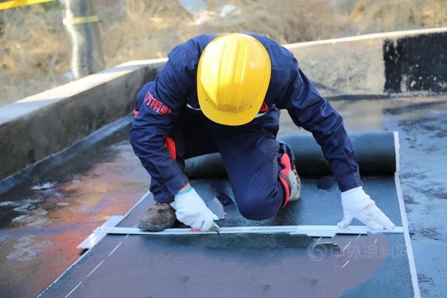東(dong) 方雨虹70000勞務工人“周薪製”啦