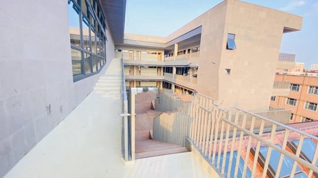 又是一年開學季：凱倫(lun) 地坪助力南橋學院，打造美好教學環境