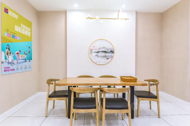 立邦烏(wu) 魯木齊專(zhuan) 賣店：憑出彩顏值走紅互聯網