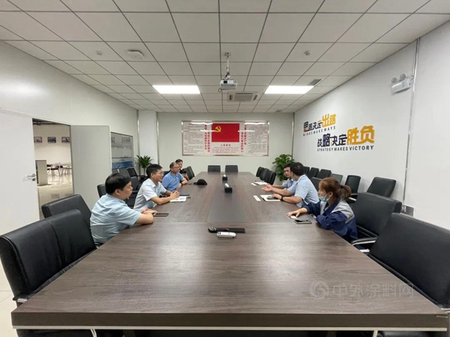 鄒珍凡總經理應邀帶隊赴義(yi) 烏(wu) 光伏龍頭企業(ye) 展開交流
