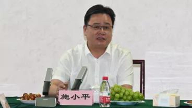 常州市武進房地產(chan) 業(ye) 商會(hui) 四屆三次會(hui) 長會(hui) 議在晨光工業(ye) 園順利召開