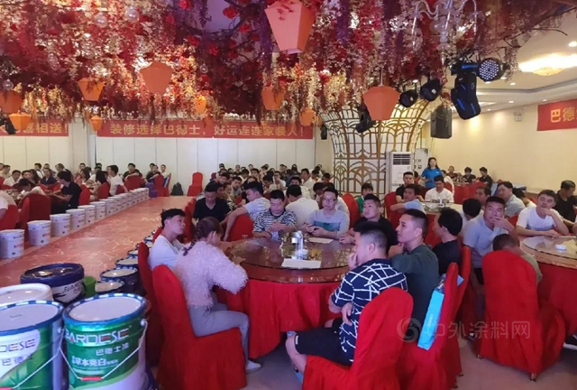 中秋佳節情意濃 | 遵義(yi) 巴德士會(hui) 員答謝會(hui) 圓滿召開，帶你感受不一樣的品牌溫度