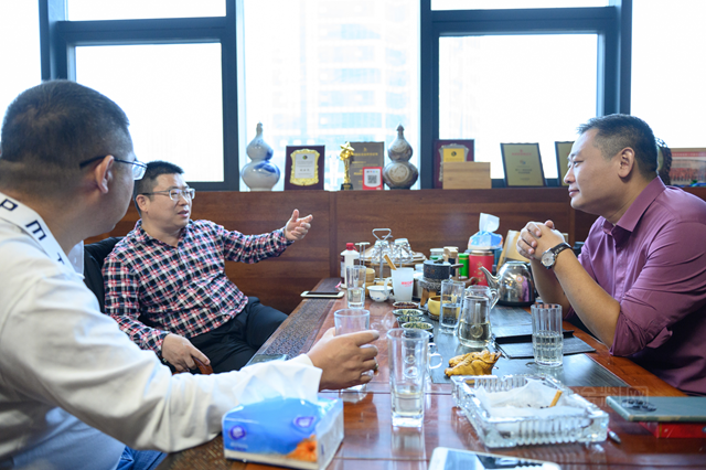 丈夫未可輕年少 — —專(zhuan) 訪鄭州明鬆商貿有限公司總經理曹振華