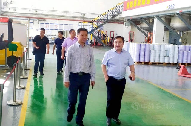 中國腐蝕與(yu) 防護協會(hui) 理事長王福會(hui) 一行蒞臨(lin) 雙瑞塗料考察交流