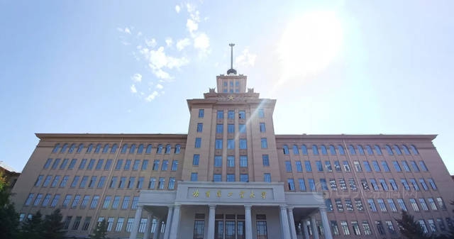 三棵樹天彩石恒彩石助力哈爾濱工業(ye) 大學百年名校綠色建築，改善校園人居之美