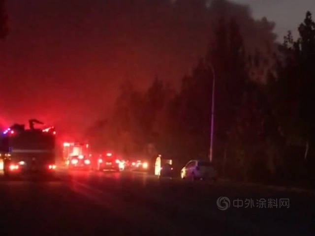 山東(dong) 淄博一化工廠發生爆炸 現場火光衝(chong) 天