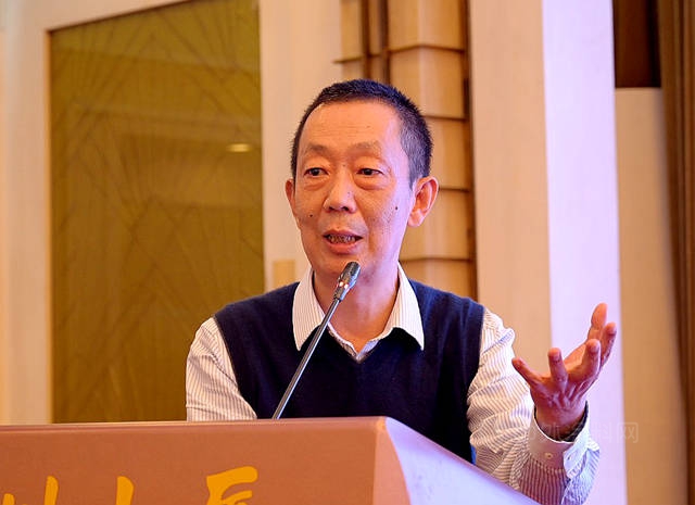 廣東(dong) 省膠粘劑行業(ye) 協會(hui) 成立，孫東(dong) 成當選會(hui) 長！
