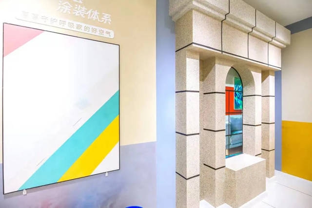 一家藏在“西域之城”的立邦專(zhuan) 賣店，憑什麽(me) 火爆烏(wu) 魯木齊？