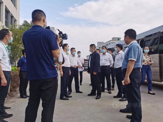 英德市委書(shu) 記一行蒞臨(lin) 三棵樹·大禹九鼎清遠基地考察調研