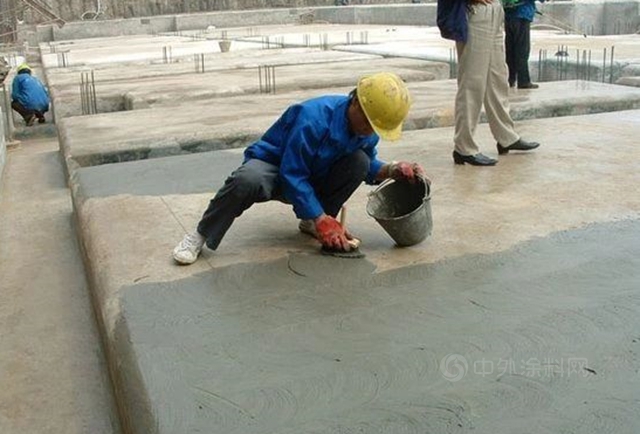 厲害！東(dong) 方雨虹開啟勞務周薪製後工匠人數突破10萬(wan) ！防水施工需要工匠精神！三分材料·七分施工！