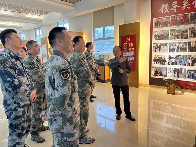 台州軍(jun) 分區政委範智一行蒞臨(lin) 魚童考察