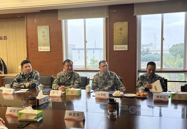 台州軍(jun) 分區政委範智一行蒞臨(lin) 魚童考察