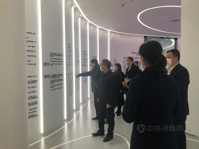 成都塗料行業(ye) 協會(hui) 走訪四川三棵樹塗料有限公司
