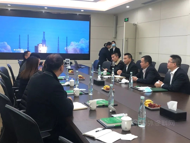 成都塗料行業(ye) 協會(hui) 走訪四川三棵樹塗料有限公司