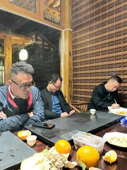 瓦帕茵特受邀組織主持第十五屆中國藝術塗料牆藝論壇